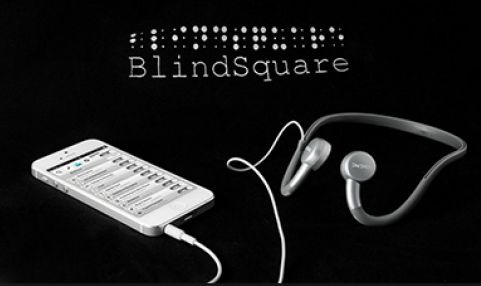 Diapo 4 : Blindsquare sur un téléphone avec un fond noir et des écouteurs à côté