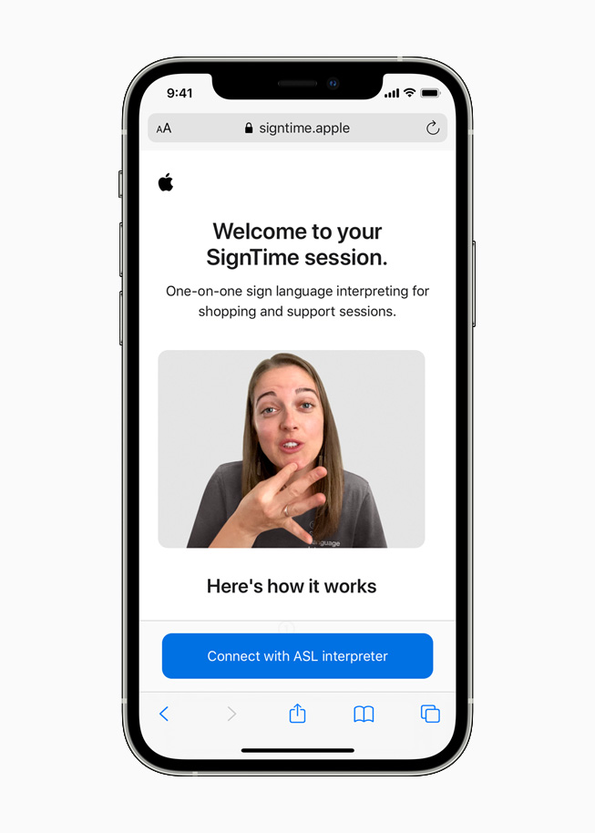 Diapo 1 : Image de SignTime sur un smartphone où l'on voit une femme traduire en langue des signes
